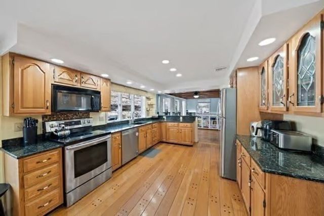 630 North St, Weymouth, MA 02189