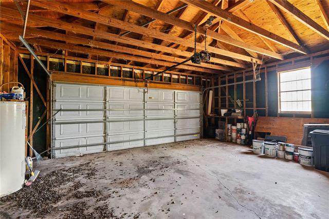 133 Lake St, Mathis, TX 78368