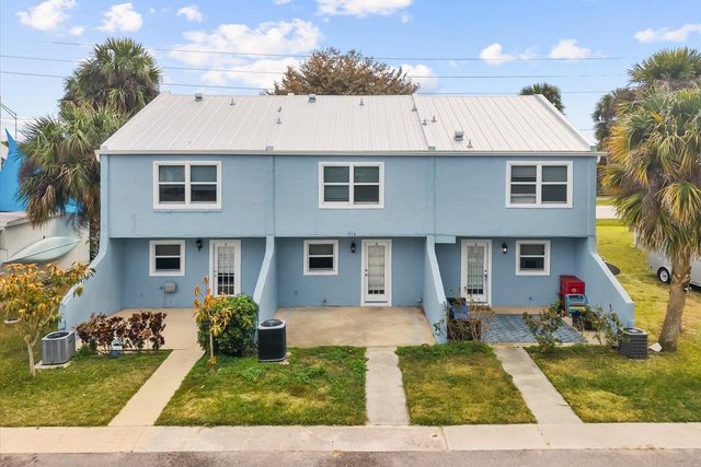 914 Shorewinds Drive B, Fort Pierce, FL 34949