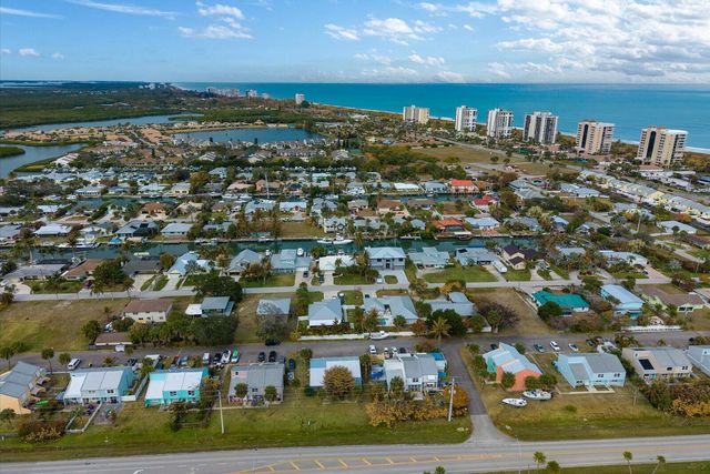 914 Shorewinds Drive B, Fort Pierce, FL 34949