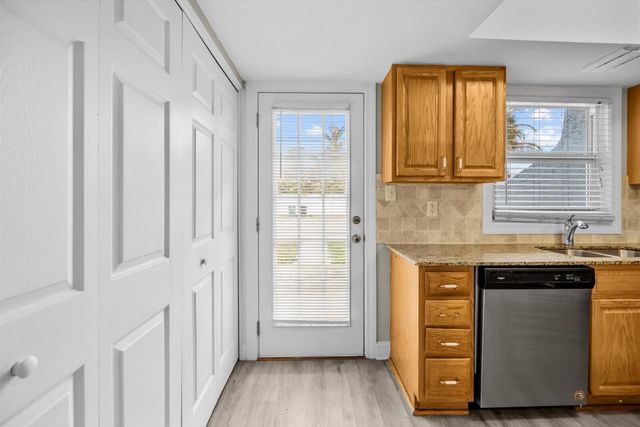 914 Shorewinds Drive B, Fort Pierce, FL 34949