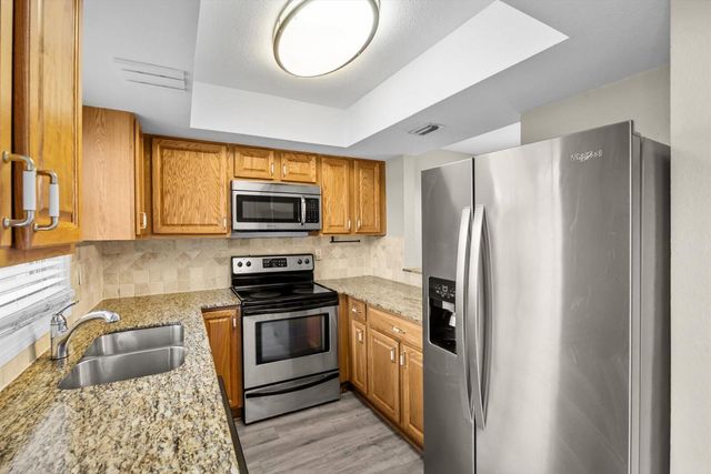 914 Shorewinds Drive B, Fort Pierce, FL 34949