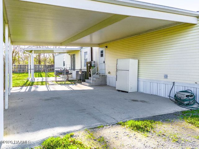 8521 General Collins Street, Youngsville, LA 70592