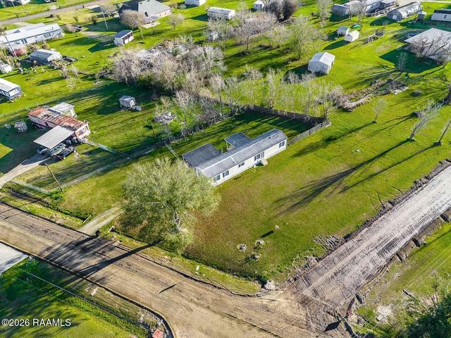 8521 General Collins Street, Youngsville, LA 70592