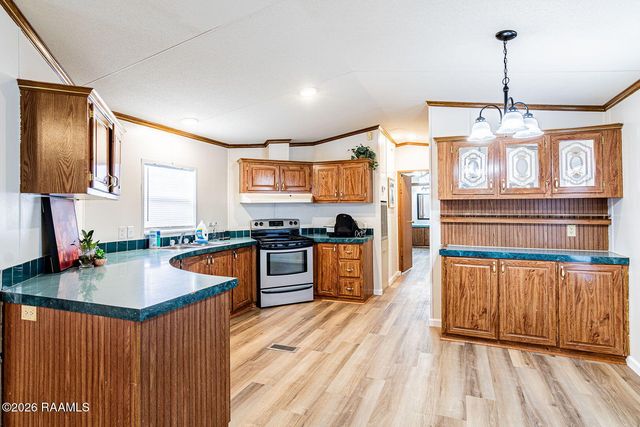 8521 General Collins Street, Youngsville, LA 70592