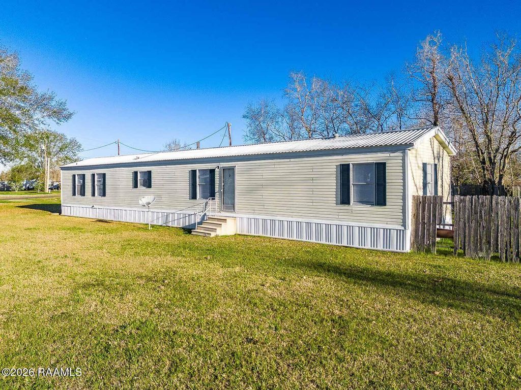 8521 General Collins Street, Youngsville, LA 70592