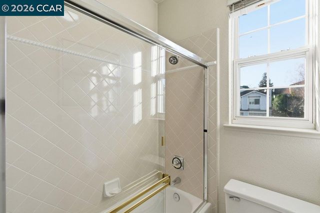 811 Vineyard Ct, Pleasant Hill, CA 94523