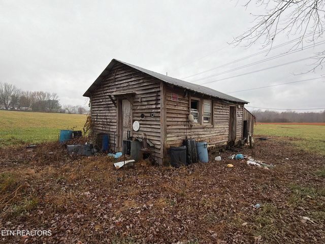 165 Keyes Rd, Crossville, TN 38571