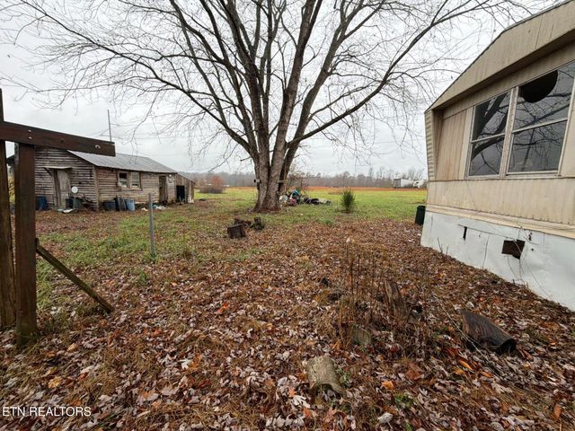 165 Keyes Rd, Crossville, TN 38571