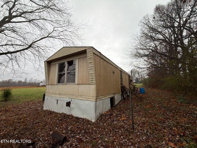 165 Keyes Rd, Crossville, TN 38571