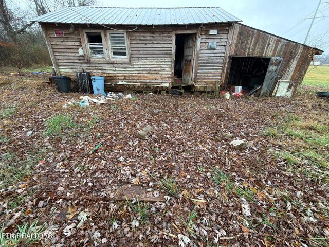 165 Keyes Rd, Crossville, TN 38571