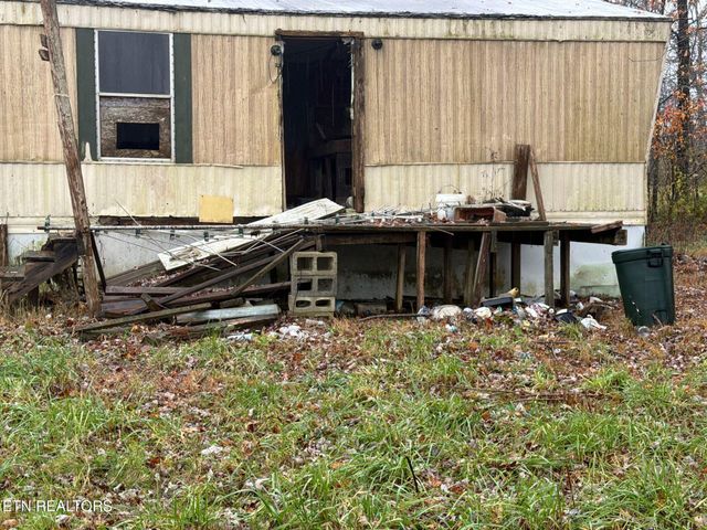 165 Keyes Rd, Crossville, TN 38571