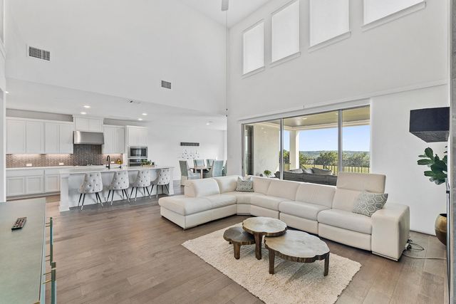 2717 Painted Sky BND, Leander, TX 78641