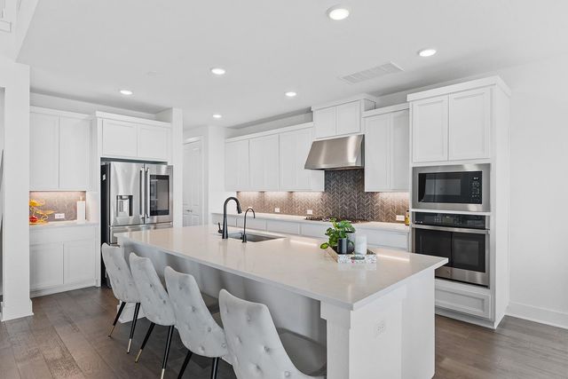 2717 Painted Sky BND, Leander, TX 78641