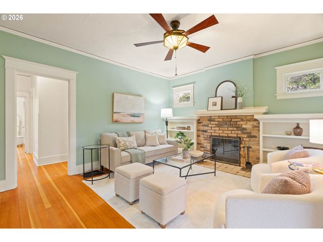 5823 Ne FLANDERS St, Portland, OR 97213