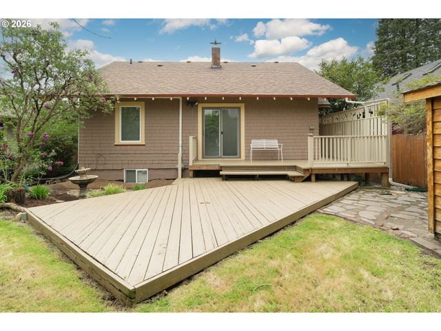 5823 Ne FLANDERS St, Portland, OR 97213