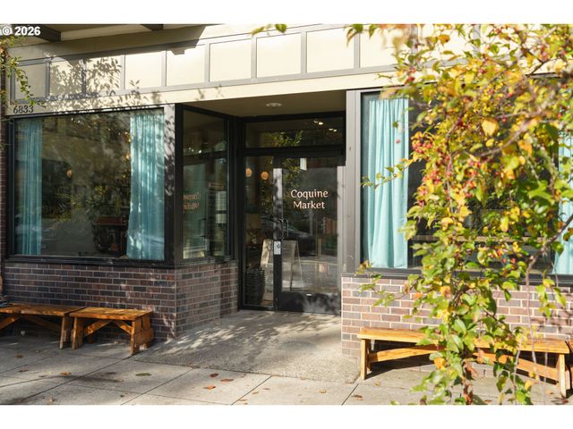 5823 Ne FLANDERS St, Portland, OR 97213