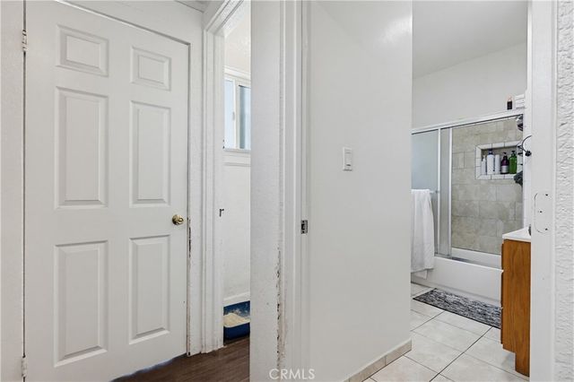 814 East 41st Street, Los Angeles, CA 90011