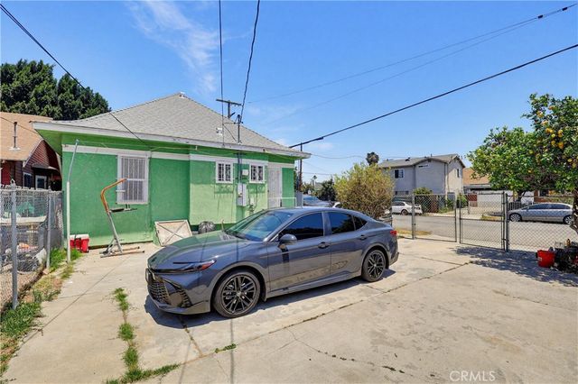 814 East 41st Street, Los Angeles, CA 90011