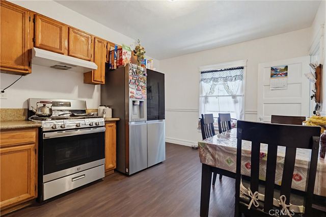 814 East 41st Street, Los Angeles, CA 90011