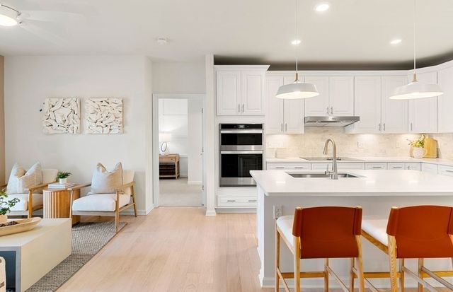 320 Martins Landing 511, North Reading, MA 01864
