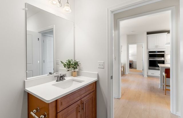 320 Martins Landing 511, North Reading, MA 01864