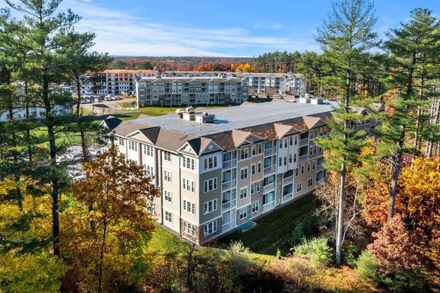 320 Martins Landing 511, North Reading, MA 01864