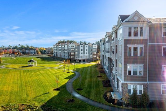320 Martins Landing 511, North Reading, MA 01864