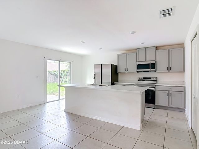 1123 Viking Drive, Port Orange, FL 32129