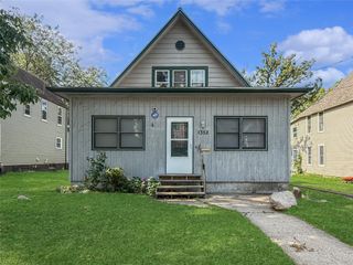 1352 E 12th Street, Des Moines, IA 50316