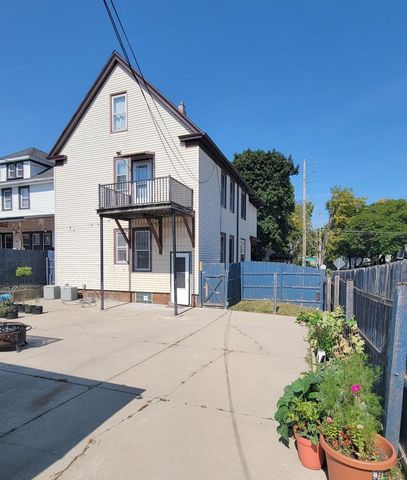 731 E Russell AVENUE, Milwaukee, WI 53207