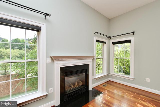 6411 VELLIETY LN, Springfield, VA 22152