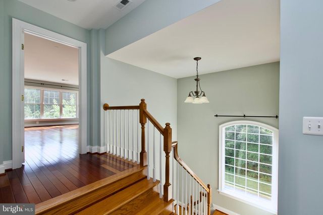 6411 VELLIETY LN, Springfield, VA 22152