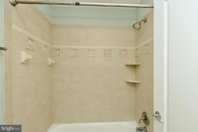 6411 VELLIETY LN, Springfield, VA 22152