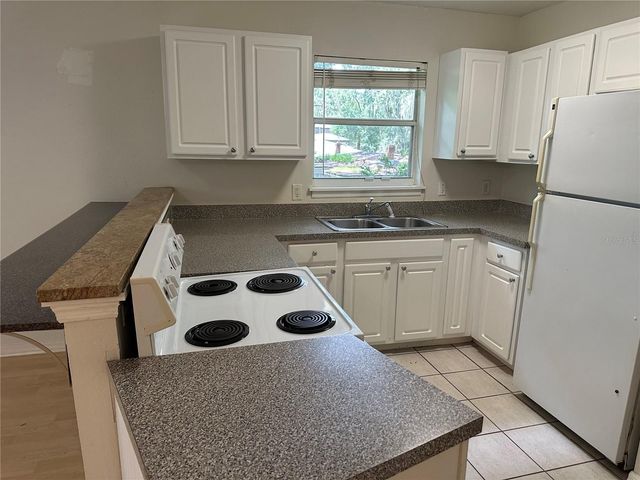 734 S MILLS AVENUE, Orlando, FL 32801