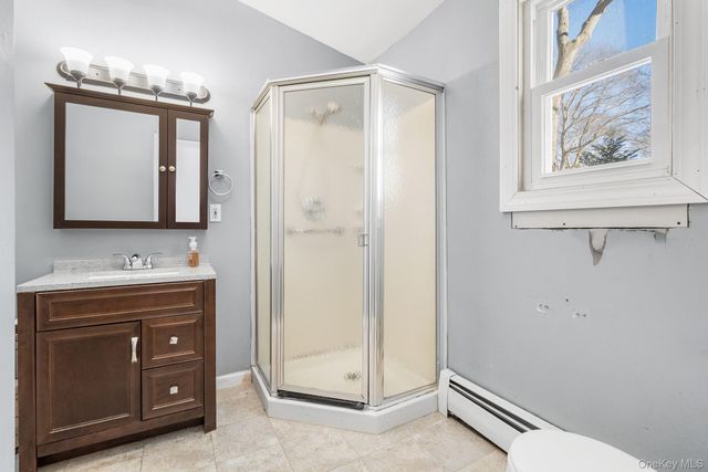 211 Oswego Avenue, Medford, NY 11763