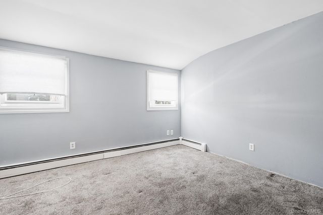 211 Oswego Avenue, Medford, NY 11763