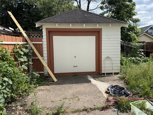 29 Rounds Avenue, Buffalo, NY 14215