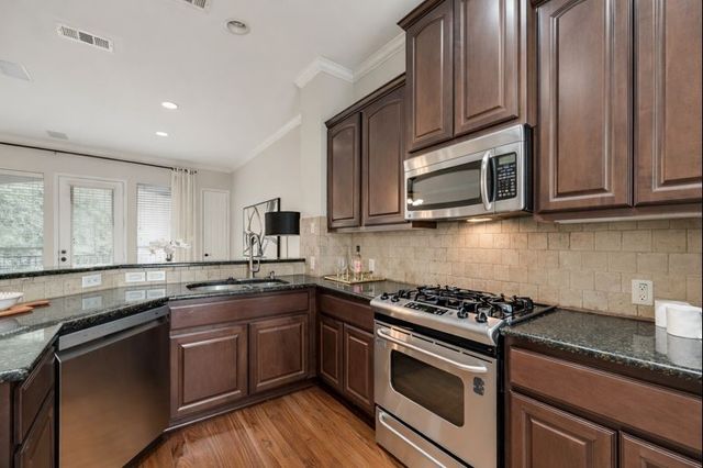 2403 Wild Cherry Way, Dallas, TX 75206