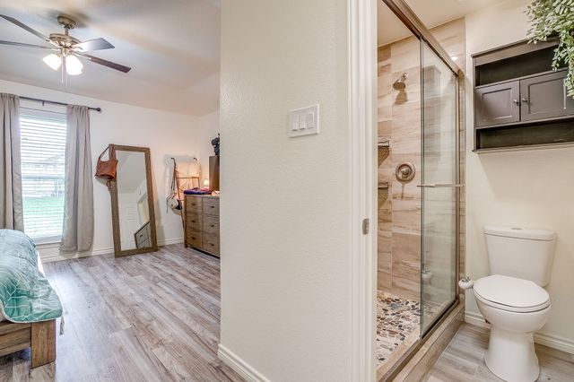 2135 Reverchon Drive, Arlington, TX 76017