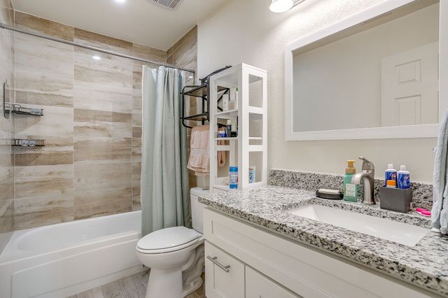 2135 Reverchon Drive, Arlington, TX 76017