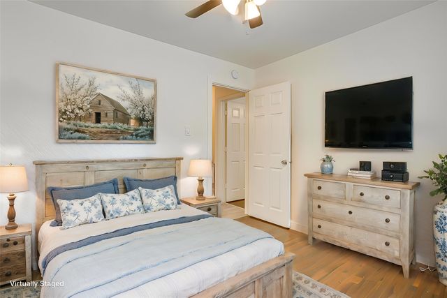 2135 Reverchon Drive, Arlington, TX 76017