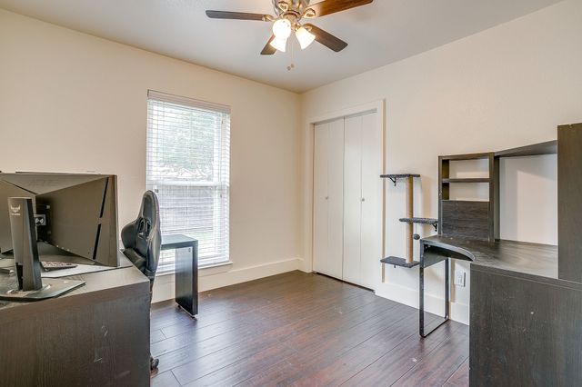 2135 Reverchon Drive, Arlington, TX 76017
