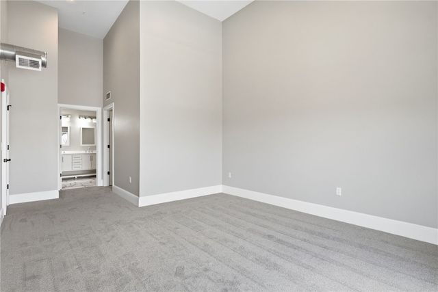3809 Liberty Ave 403, Lawrenceville, PA 15201