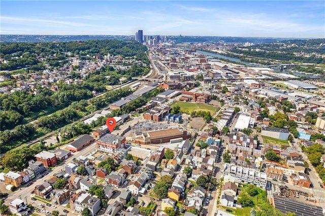 3809 Liberty Ave 403, Lawrenceville, PA 15201