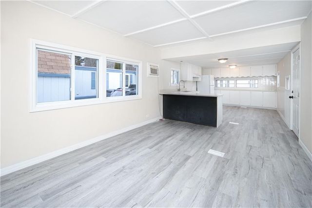 4 Lane 3 Lane, Coventry, RI 02816