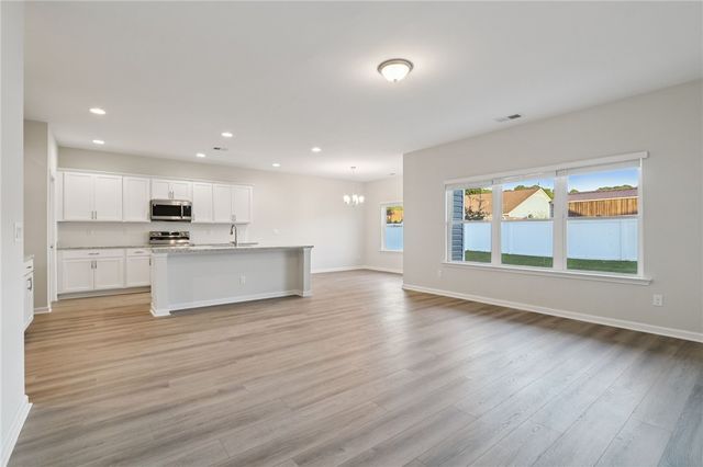 46 Nautilus Ave, Brunswick, GA 31525