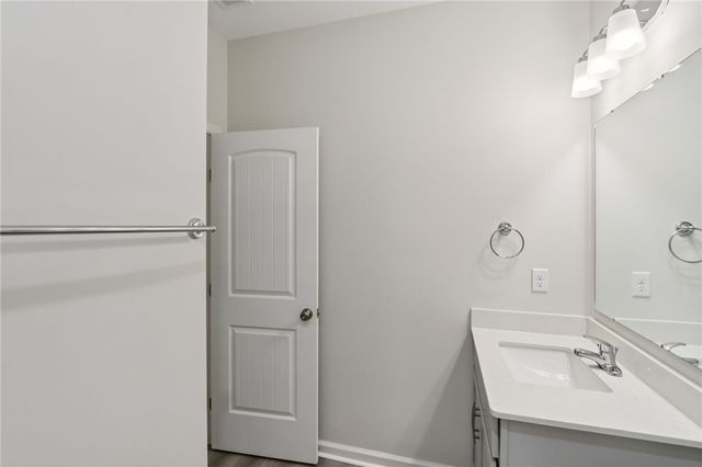 46 Nautilus Ave, Brunswick, GA 31525