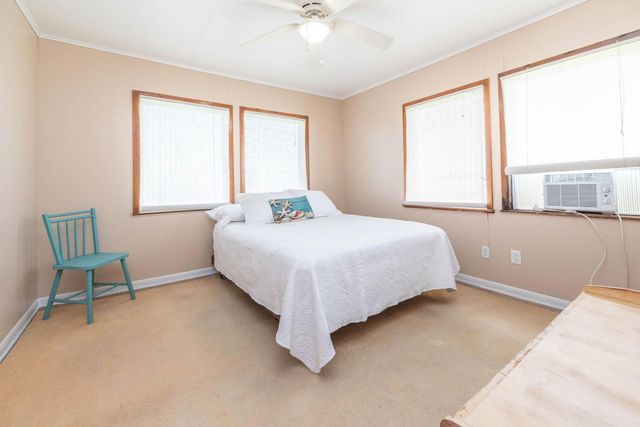 4018 3rd Street, Galveston, TX 77554