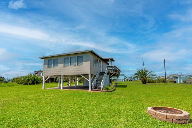 4018 3rd Street, Galveston, TX 77554